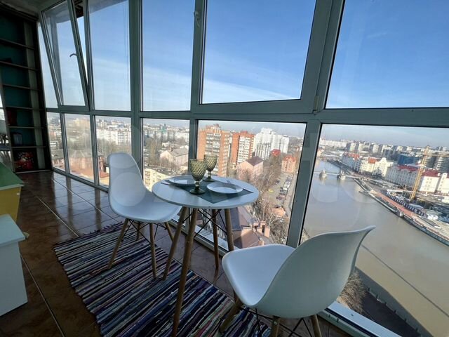 2-к. квартира, 76 м², 15/18 эт.