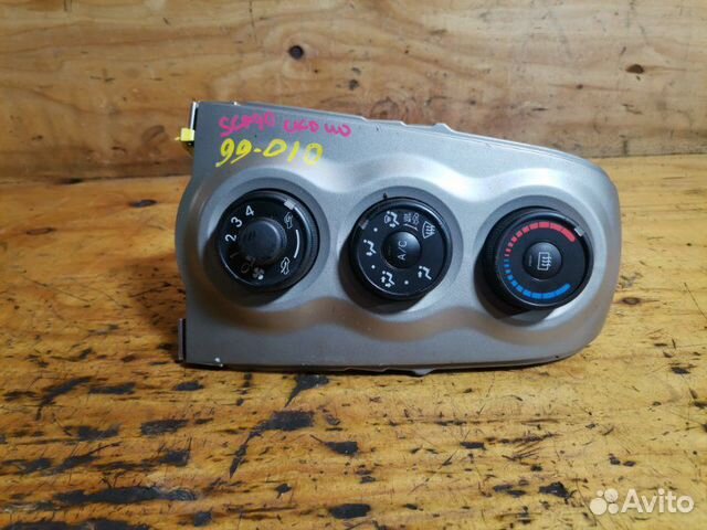 Блок управления климат контролем Toyota Vitz SCP90