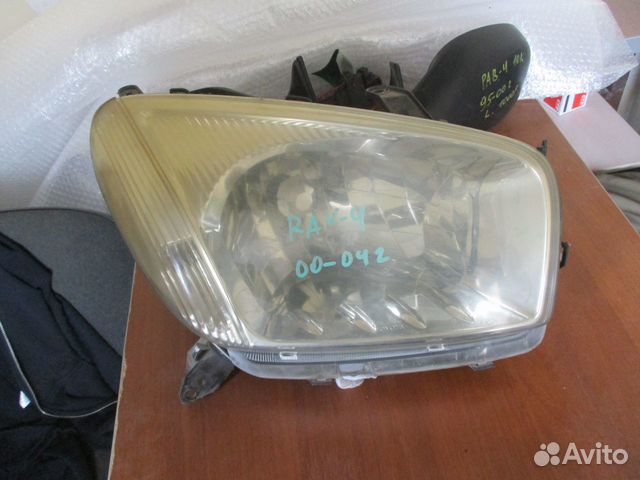 RAV4 2000-2003 фара правая правый руль