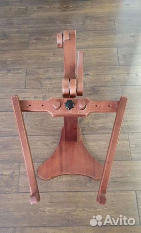 Напольный держатель для пялец 