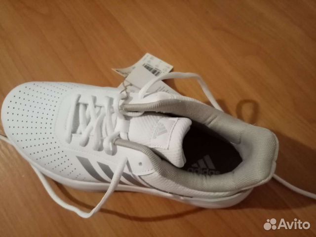 Оригинальные кроссовки женские Adidas