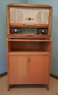 Деревянная тумба-ретро из 60-х