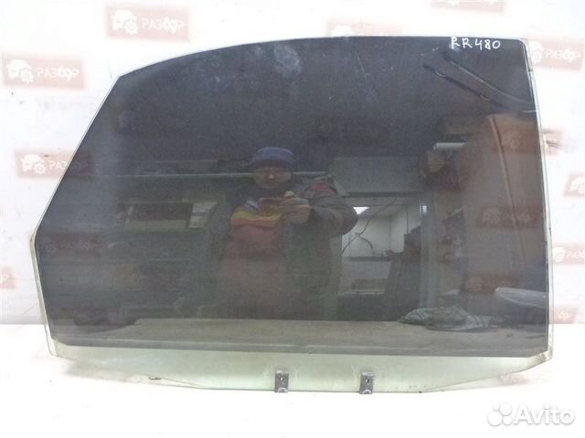 Стекло двери заднее правое Audi A4 B5 ADP 1996