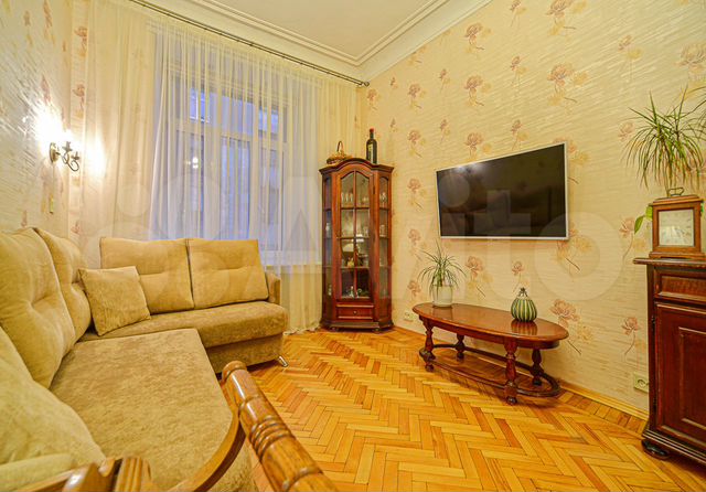 3-к. квартира, 71 м², 3/6 эт.