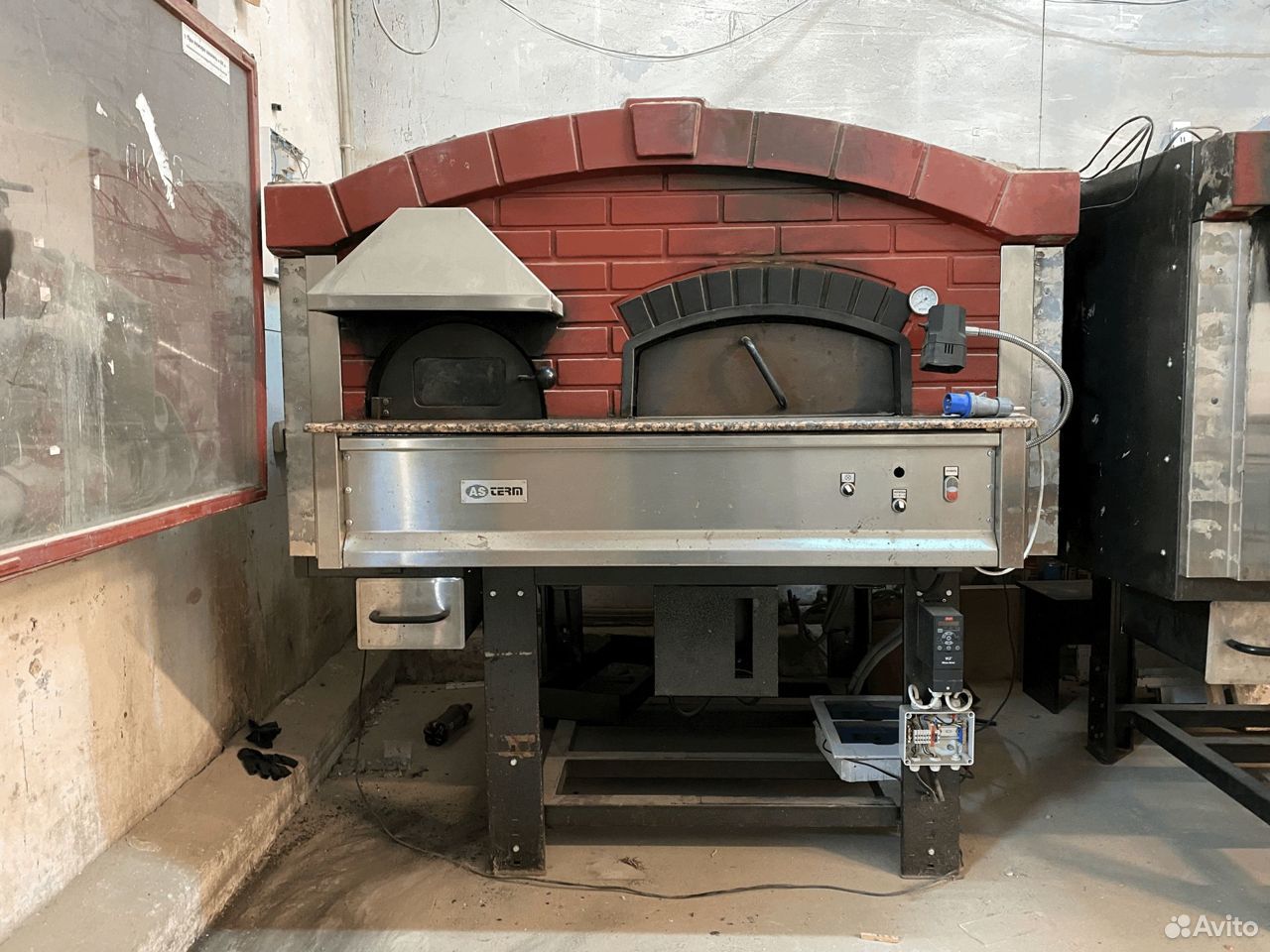 Купить печь в калининграде. Печь для пиццы Valoriani на дровах Vesuvio 100 gr. Печь для пиццы ITPIZZA ms4 380в. Печь хлебопекарная подовая газовая roalbakery 36g. Печь для пиццы Lamborghini.