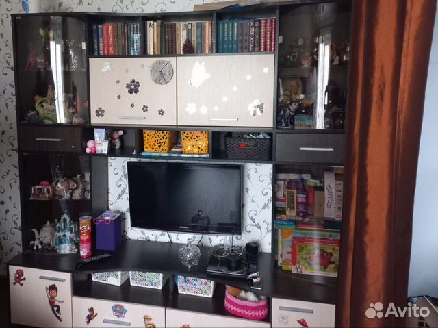 Стенка в гостиную