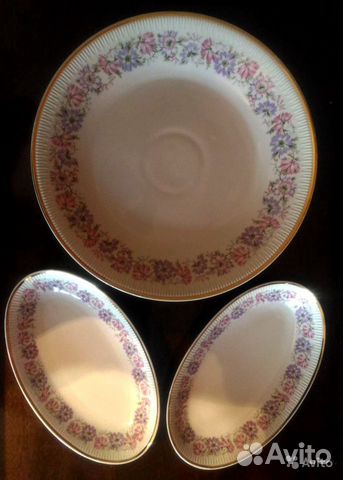 Блюдо, салатники, чайник