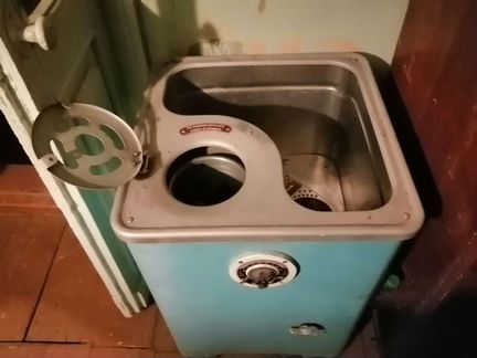 Стиральная машина Заря 1963 год