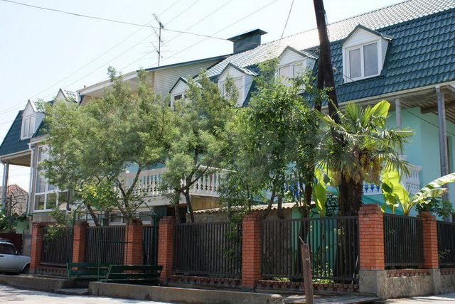 Комната 15 м² в 3-к., 1/2 эт.