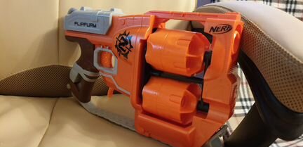 Nerf супер бластер с двумя барабанами Зомби страйк