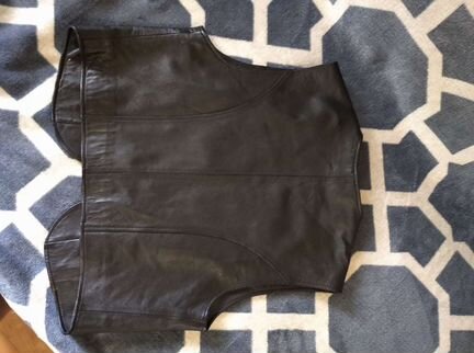 Жилет женский кожаный