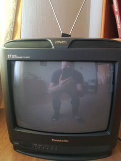 Телевизор panasonik TX-L22-20