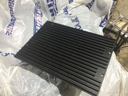 Усилитель Freelander 2 6H52-18C808-AC