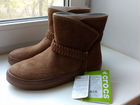 Сапоги crocs lodgepoint suede bootie