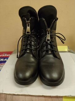 Женские демисезонные кожаные ботинки Respect