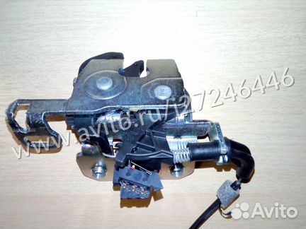 Замок спинки дивана Мерседес 204 A 2049200372