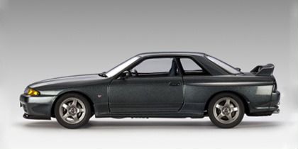 Nissan Skyline GTR R32 1/18