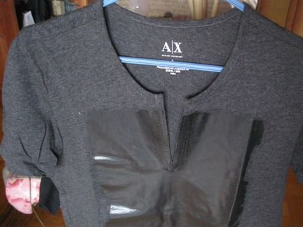 Черная оригинал футболка с кожаной вставкой Armani