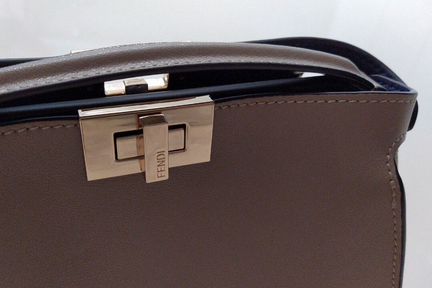 Сумка Fendi Peekaboo