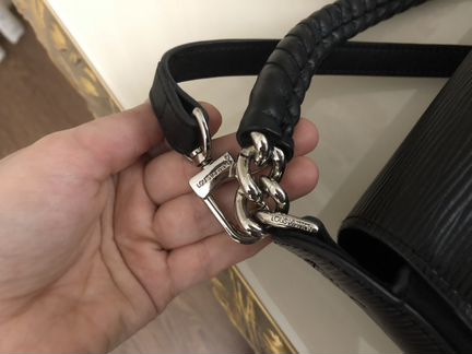 Сумка Louis Vuitton