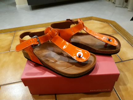 Женская обувь