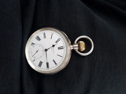 Карманные серебряные часы