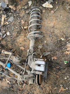 Задние амортизатора тайота Камри 2007