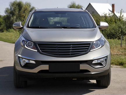 Решетка радиатора 4 поперечины Kia Sportage 3