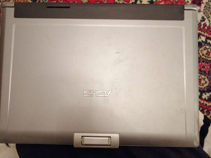 Ноутбук Asus
