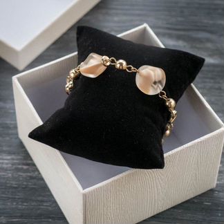 Нежный браслет из агатов