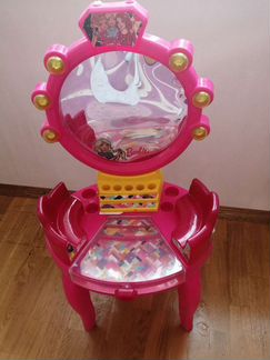 Туалетный столик для девочки