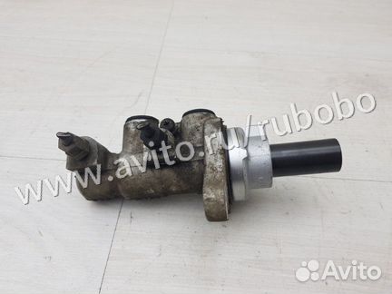 Главный тормозной цилиндр Kia Ceed JD R25G 2014