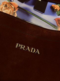 Замшевая красная сумка Prada (оригинал)