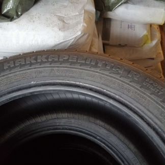 Nokian hapelita 215.60 r17