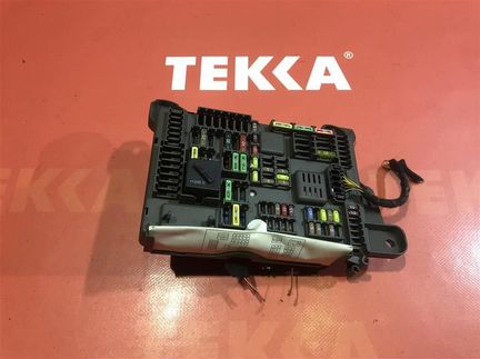 Блок предохранителей в салоне бмв Х5 Е70