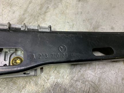 Стеклоподъемник передний левый Mercedes C-Class