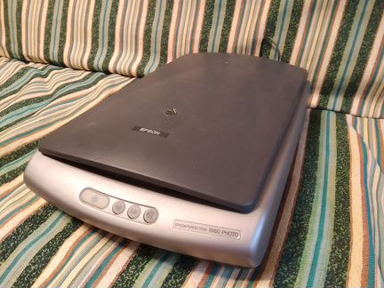 Сканер Epson Perfection 1660
