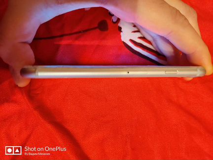 Телефон iPhone 8 64gb