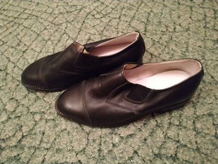 Кожанные туфли и ботинки