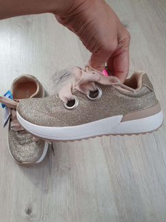 Новые кроссовки zara 30 размер