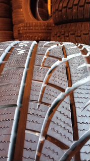Шины R20/275/40 Hankook Winter i cept evo w310