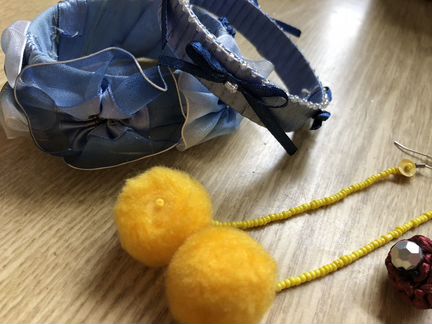 Серьги и браслеты