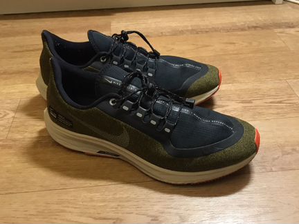 Кроссовки Nike