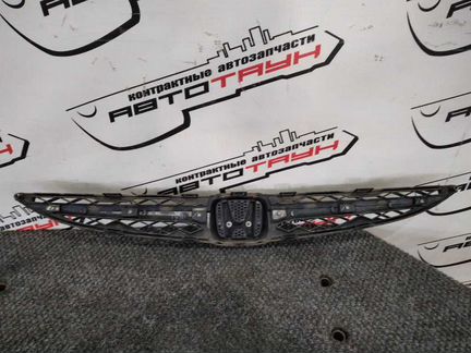 Решетка радиатора honda FIT GD1 GD2 GD3 GD4 полоск