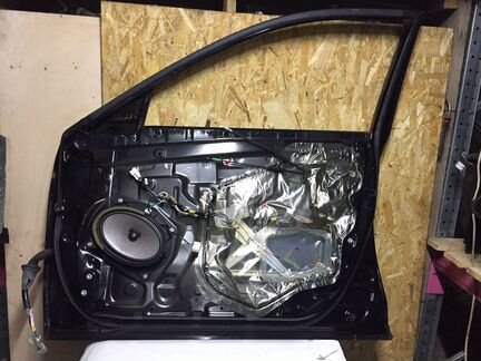 Дверь передняя правая Toyota Camry 40