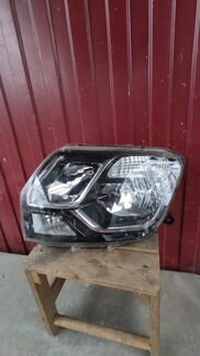 Renault duster фара левая 260605020R