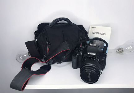 Зеркальный фотоаппарат Canon 600d