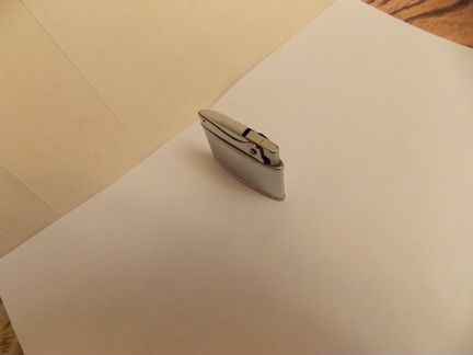 Зажигалка винтажная
