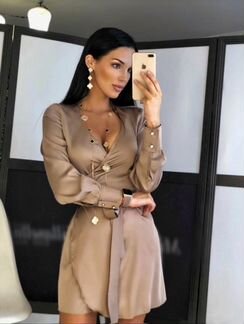 Шелковое платье на запах