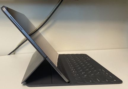 Клавиатура Smart Keyboard Folio для iPad Pro 12,9